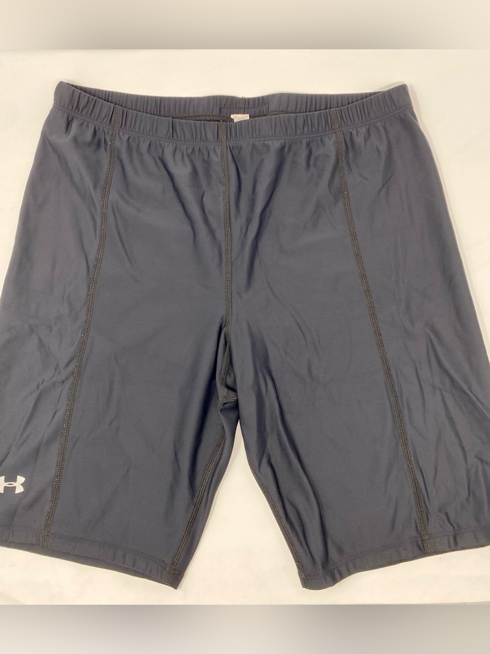 Under Armour Women’s Black Athletic Compression Shorts Size XL